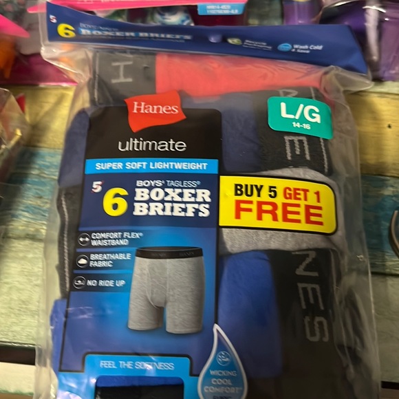 Hanes super soft lightweight tagless boxer briefs. SZ 14/16 buy 5 get 1 free . - Picture 1 of 3